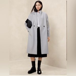 Banana Republic Light Gray Cocoon Coat size L Brand New